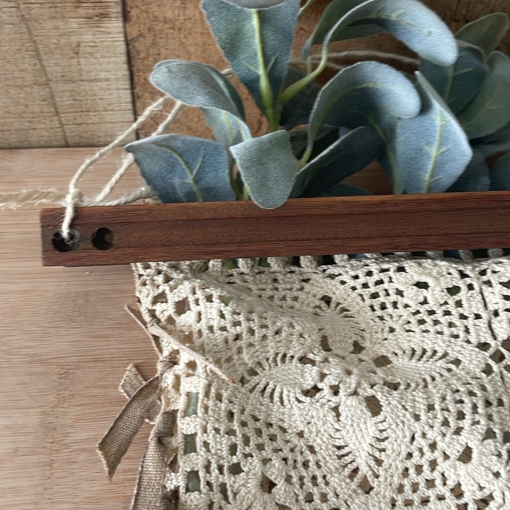 Homemade vintage doily hanging wall pocket - Picture 6 of 9